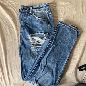 Tobi Ripped Jeans
